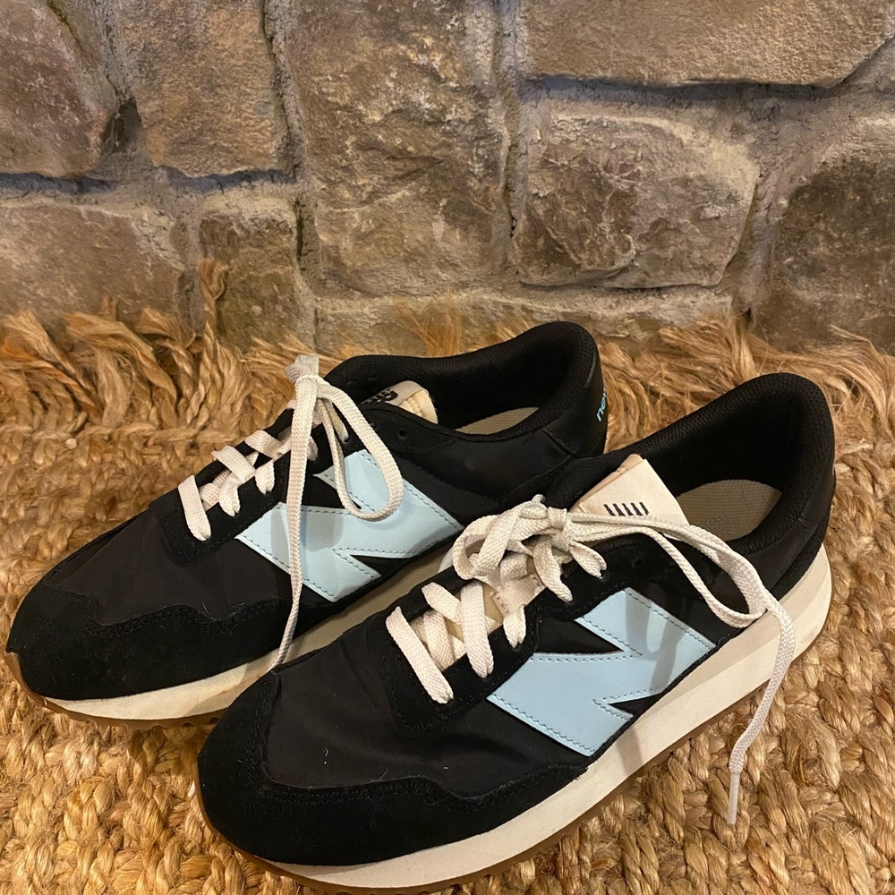 New Balance Black and Light Blue Athletic Shoes